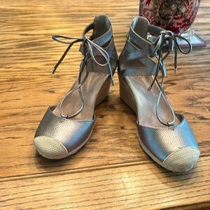 Vionic Calypso espadrille shoes